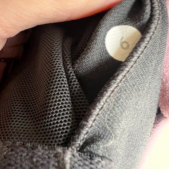 Lululemon Power Y Tank mauve and gray stripes built in bra 6 - Picture 4 of 5